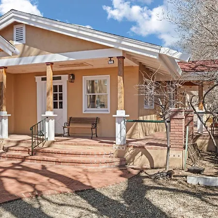 Holiday home 238 Griffin Street Unit A *