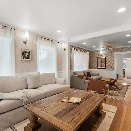 Holiday home 238 Griffin Street Unit A *